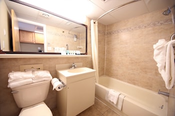 Room, Oceanfront, 2 Double Beds & Sofa, Kitchenette