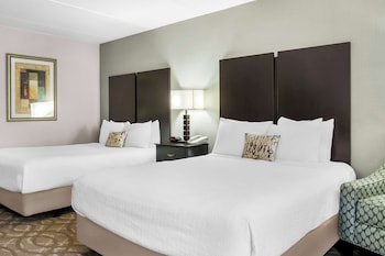 Standard Room, 2 Queen Beds, Accessible, Non Smoking