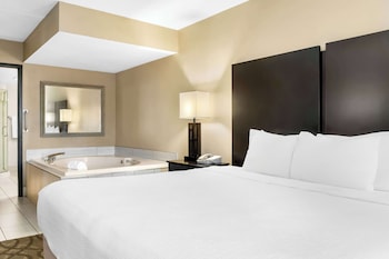 Suite, 1 King Bed, Non Smoking, Jetted Tub