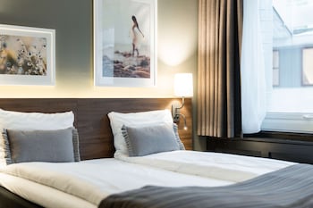 Double Room, 1 Queen Bed