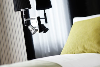 Double Room, 1 Queen Bed