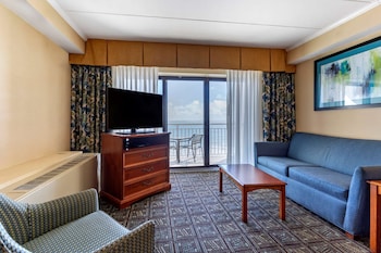 Efficiency, Oceanfront, 2 Queen Beds & Sofa Bed, Interior Entrance, Non Smoking