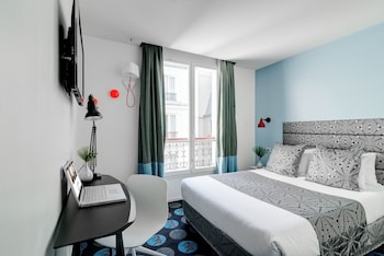 Double Room - Complimentary soft minibar,courtesy tray, Chromecast and digital press