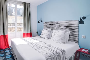 Superior Double Room - Complimentary soft minibar,courtesy tray, Chromecast and digital press