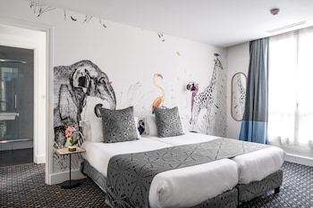 Apartment - Complimentary soft minibar,courtesy tray, Chromecast and digital press