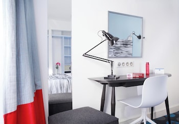 Superior Double Room - Complimentary soft minibar,courtesy tray, Chromecast and digital press