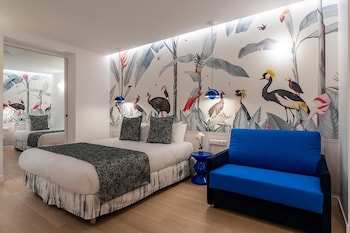 Quadruple Room - Complimentary soft minibar,courtesy tray, Chromecast and digital press