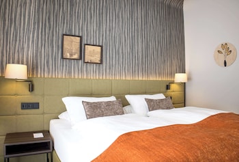 Comfort Room, 1 Queen Bed (Cozy Sitting Corner)