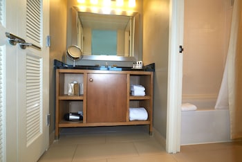 Room, 1 King Bed with Sofa bed