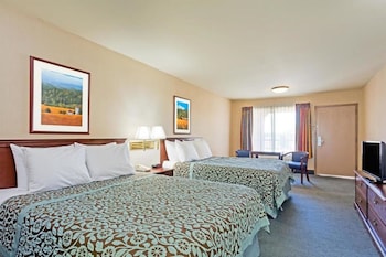 Standard Room, 2 Queen Beds