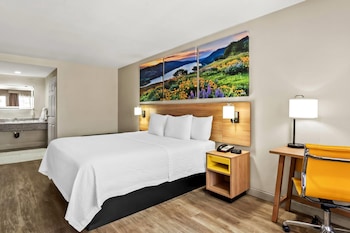 Standard Room, 1 King Bed