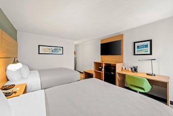 Standard Room, 2 Queen Beds, Non Smoking