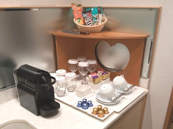 Japanese Garden Suite, Non Smoking, 2F [2 single beds and 2 Japanese futons]