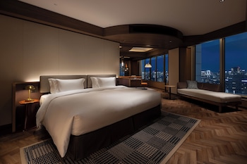 [October 2025 Newly Renovated] Panorama Suite, Non Smoking - Club Lounge Access, 32 Floor