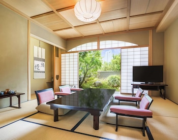 Japanese Garden Suite, Non Smoking, 2F [2 single beds and 2 Japanese futons]