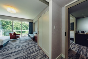 Connecting Room, Non-Smoking, 5-10F