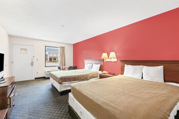 Room, 2 Queen Beds, Smoking