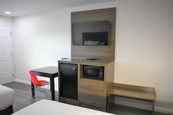 Room, 2 Queen Beds, Non Smoking