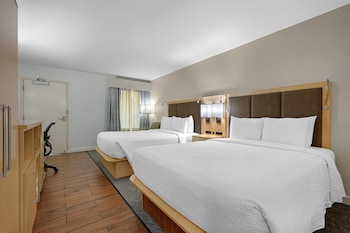 Standard Room, 2 Queen Beds, Refrigerator & Microwave, Courtyard View