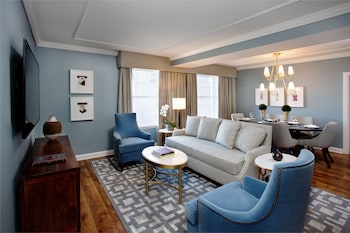 Suite, Multiple Beds (Producer)