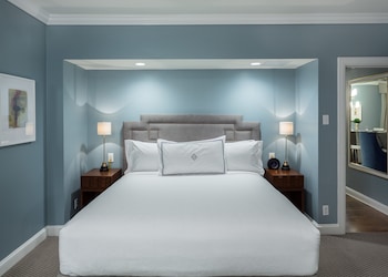 Suite, Multiple Beds (Producer)