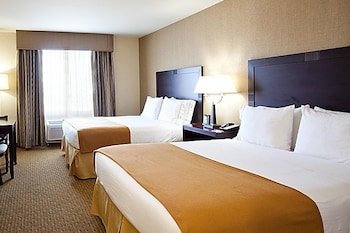 Deluxe Room, 2 Queen Beds, Non Smoking