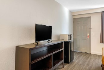 2 Double Beds, No Smoking