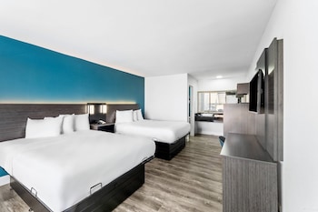 Standard Room, 2 Queen Beds, Non Smoking