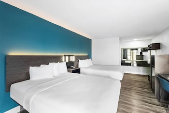 Standard Room, 2 Queen Beds, Non Smoking