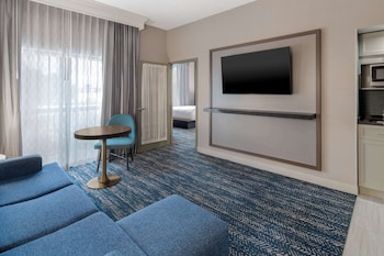 Suite, 2 Double Beds (Falls)