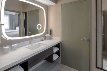 Suite, 2 Double Beds, Courtyard View