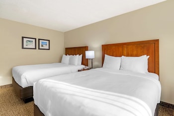 Standard Room, 2 Queen Beds, Non Smoking