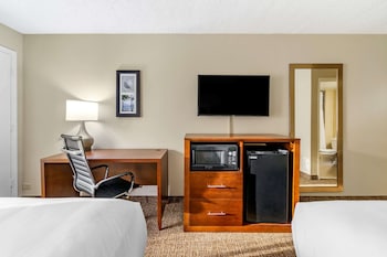 Standard Room, 2 Queen Beds, Non Smoking