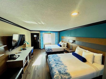Room, 2 Queen Beds