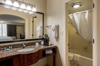 Standard Room, 1 King Bed, Non Smoking, Jetted Tub