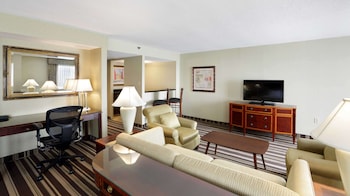 Suite, 1 King Bed with Sofa bed, Non Smoking
