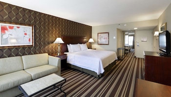 Premium Room, 1 King Bed with Sofa bed, Non Smoking, Refrigerator (with Drinks & Snacks)