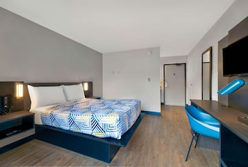 Standard Room, 1 King Bed, Non Smoking