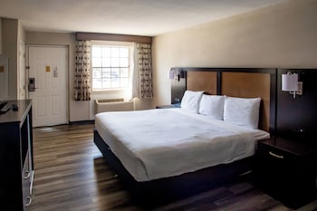 Room, 1 King Bed, Non Smoking
