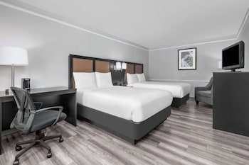 Room, 2 Double Beds, Accessible, Non Smoking (Mobility/Hearing Impaired Accessible)