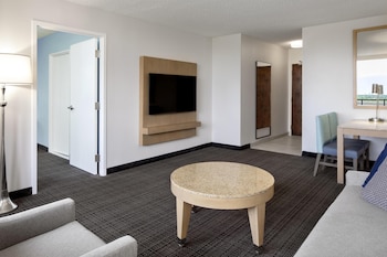 Suite, 1 King Bed (High Floor)