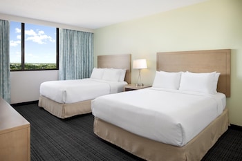 Room, 2 Queen Beds, City View (Sunrise)