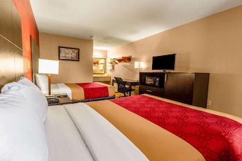 Standard Room, 2 Double Beds, Non Smoking