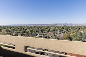 Premium Room, 2 Queen Beds, Mountain View, Corner (Furnished Balcony)