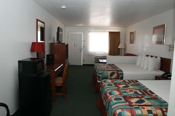 Suite, 2 Queen Beds, Non Smoking, Refrigerator & Microwave (with Sofabed)