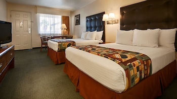 Standard Room, 2 Queen Beds, Non Smoking, Refrigerator & Microwave