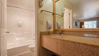 Suite, 2 Queen Beds, Non Smoking, Refrigerator & Microwave (with Sofabed)