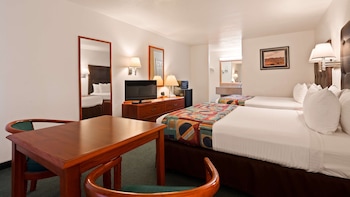 Standard Room, 2 Queen Beds, Non Smoking, Refrigerator & Microwave