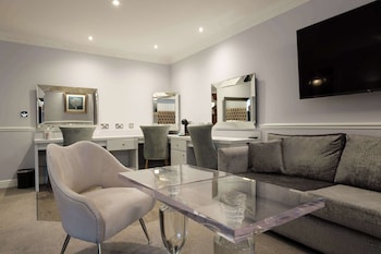 Deluxe Room, 1 Double Bed, Non Smoking (Four Poster Bed, View)
