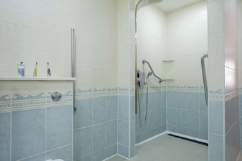 Superior Room, 1 Double Bed, Accessible, Non Smoking (Converts to 2 Twin Beds)